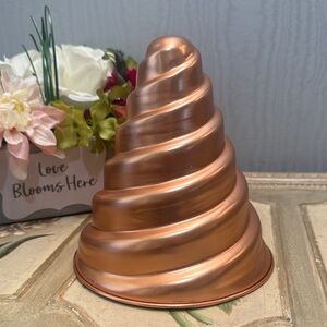 Vintage 70s Mirro 6 Cup Copper-Colored Spiral Aluminum Gelatin Jello Mold